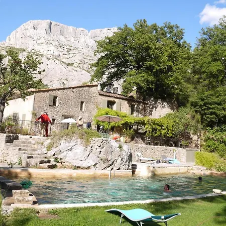 Le Moulin En Provence